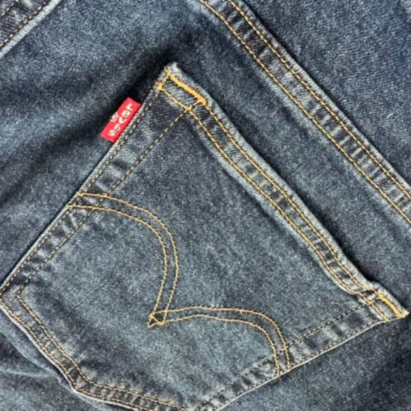 Women's Levi's Plus Size Denim Overalls - Size 18W - Picture 3 of 16